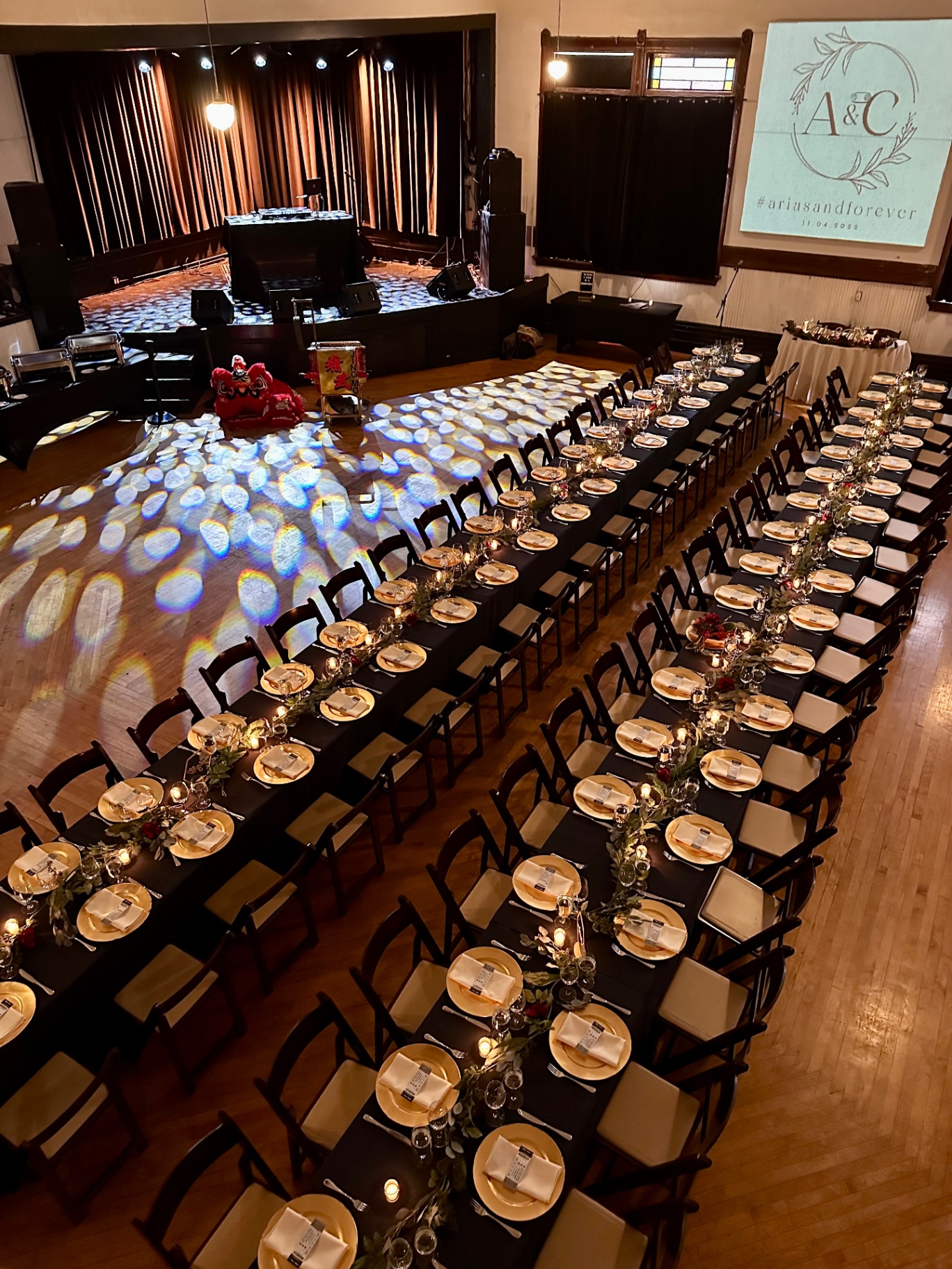 Starline Complex — Bar, Restaurant & Performance Venue